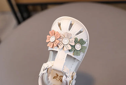 Summer Sandals New Fashion LED Light Kid Shoes Simple Versatile Retro Girl Shoe Princess Flower Lightweight  Elegant Kid Sandals